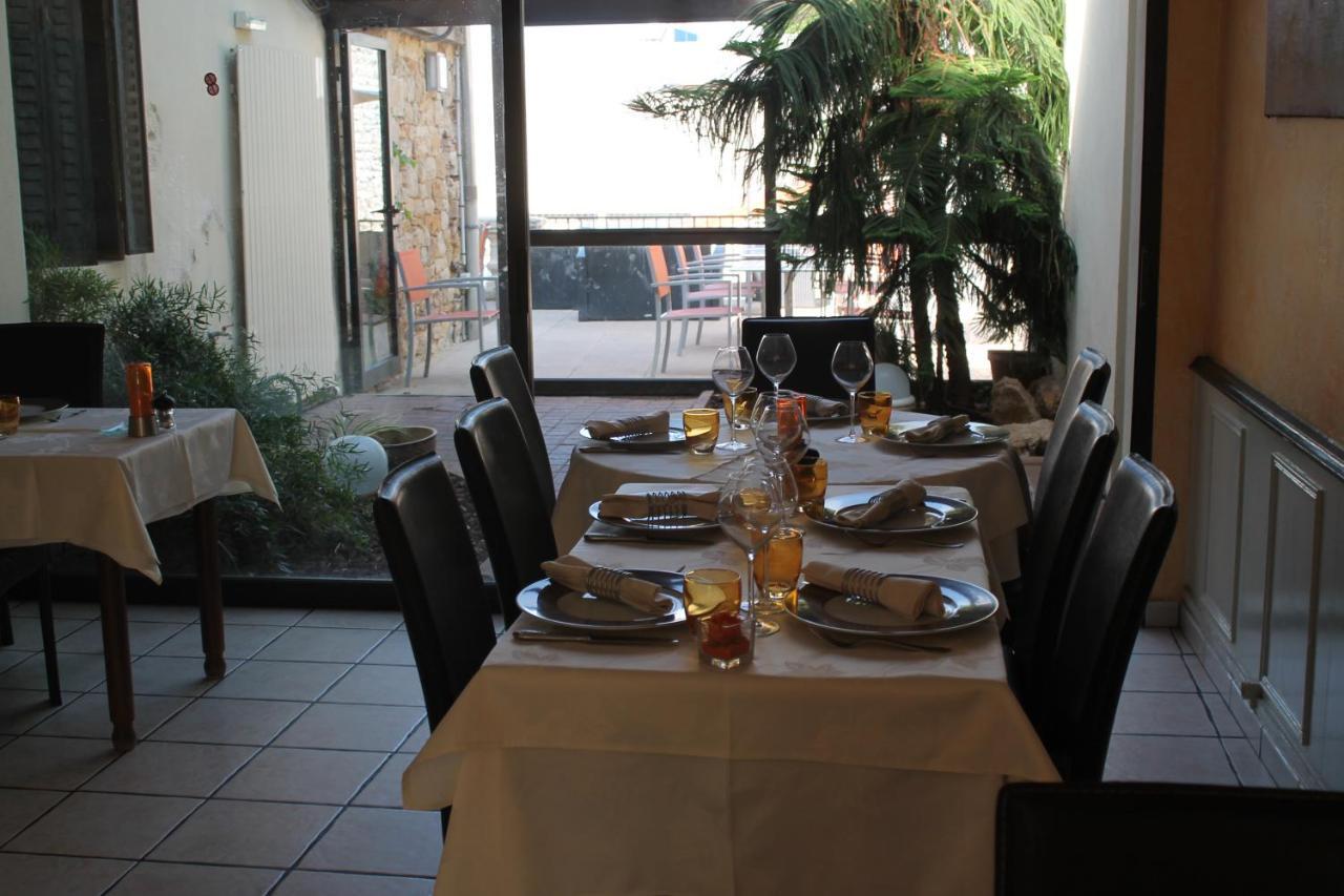 Logis Hotel Restaurant & Pizzeria Vuillot Cuiseaux Exterior photo